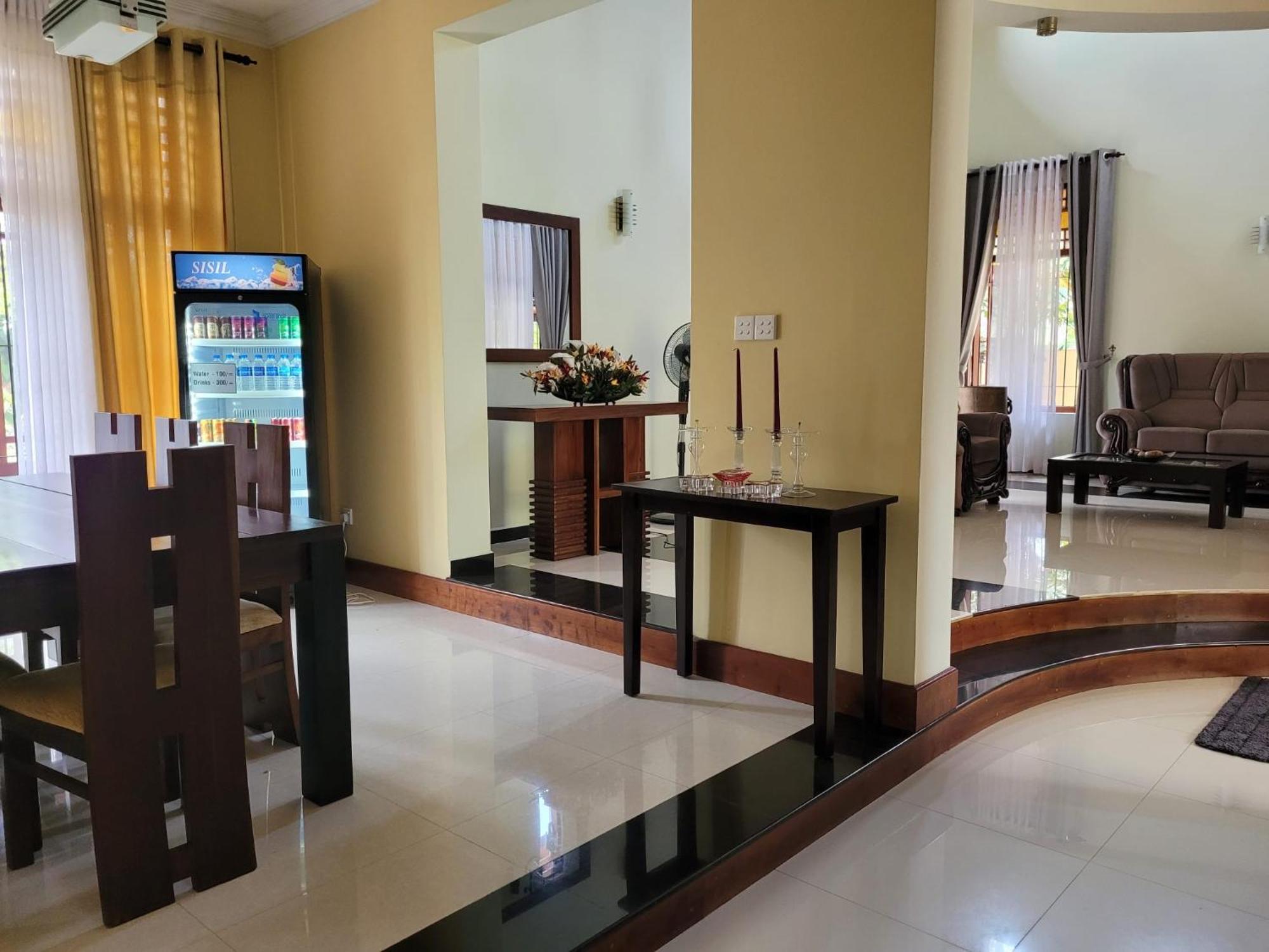 Bigcity Villa - Airport Transit Hotel Katunayake Exterior photo